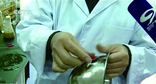 不銹鋼杯子泡茶內(nèi)壁易被腐蝕 釋放重金屬鉻危害